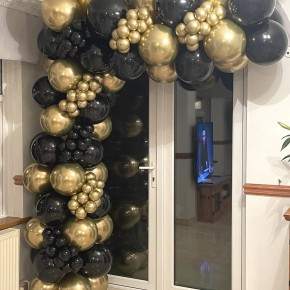 Home Party Balloon Setup