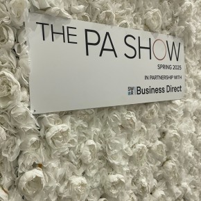 Elegance Flowerwall at The PA Show